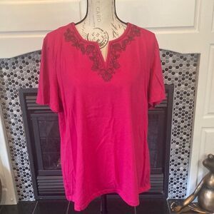 Coral Bay pink T-shirt with‎ brown embroidery, size 1X, good used condition